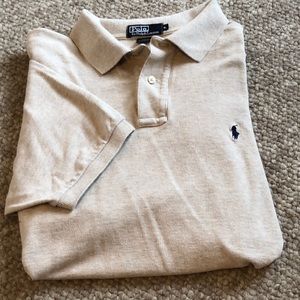 Men’s Ralph Lauren polo short sleeve.
